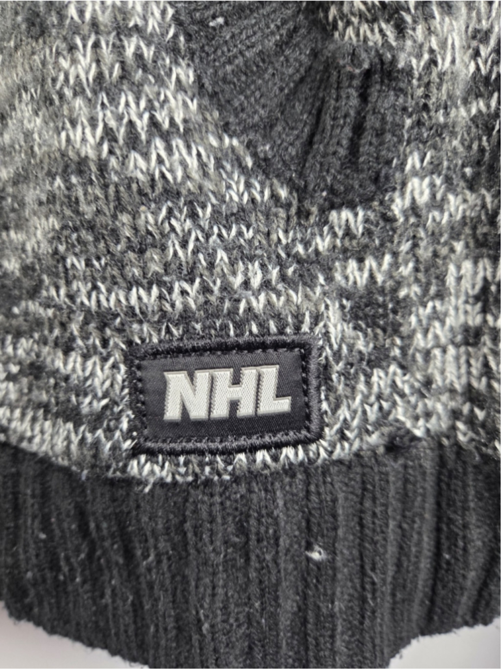 NHL by Ilanco Official Licensed Sweater Montreal Canadiens Gray ans Black MEDIUM - Picture 4 of 10